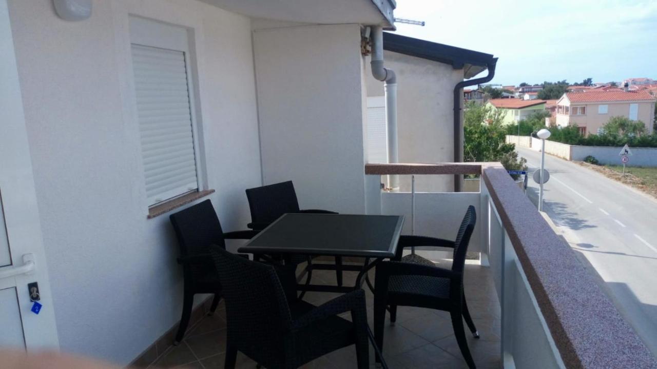 Apartmani Matovina Vir Exterior photo